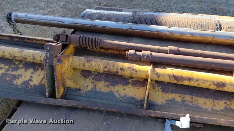 image for item DK8882 1972 Champion D-560  rigid frame motor grader