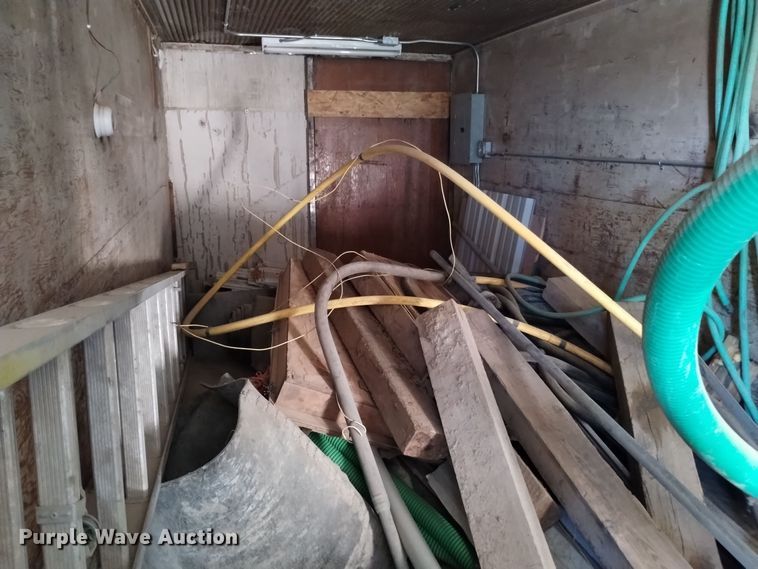 image for item DK8915 1961 Dorsey RALT 20  dry van trailer with batch plant boiler