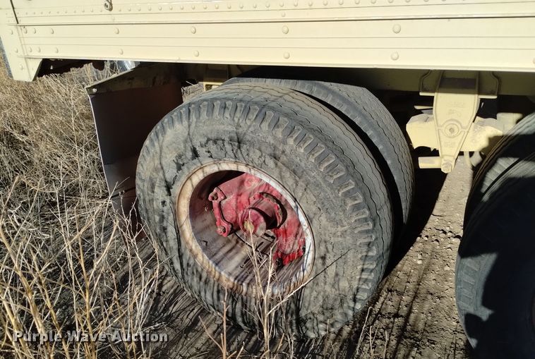 image for item DK8915 1961 Dorsey RALT 20  dry van trailer with batch plant boiler