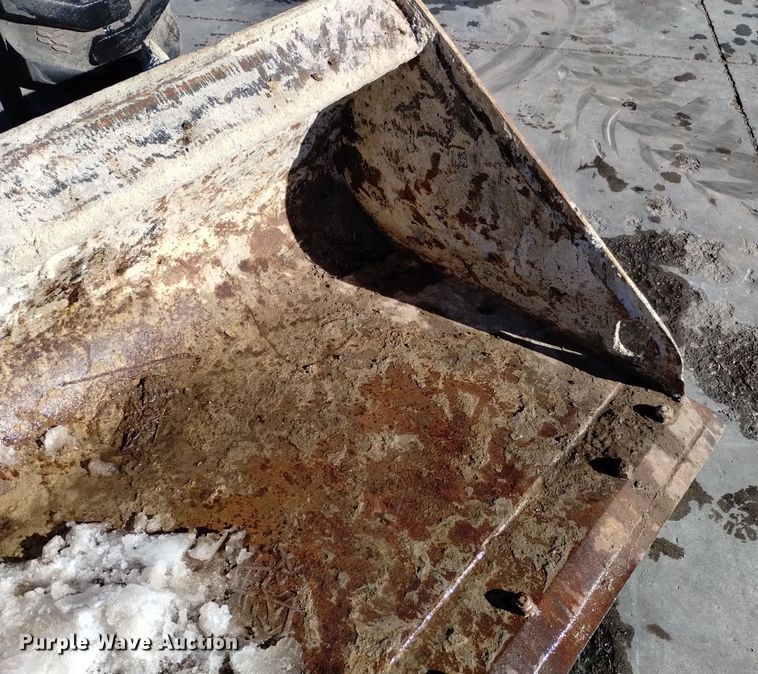 image for item DK8918 2013 New Holland L225  skid steer loader