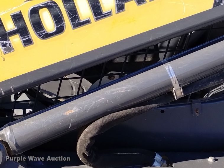 image for item DK8918 2013 New Holland L225  skid steer loader