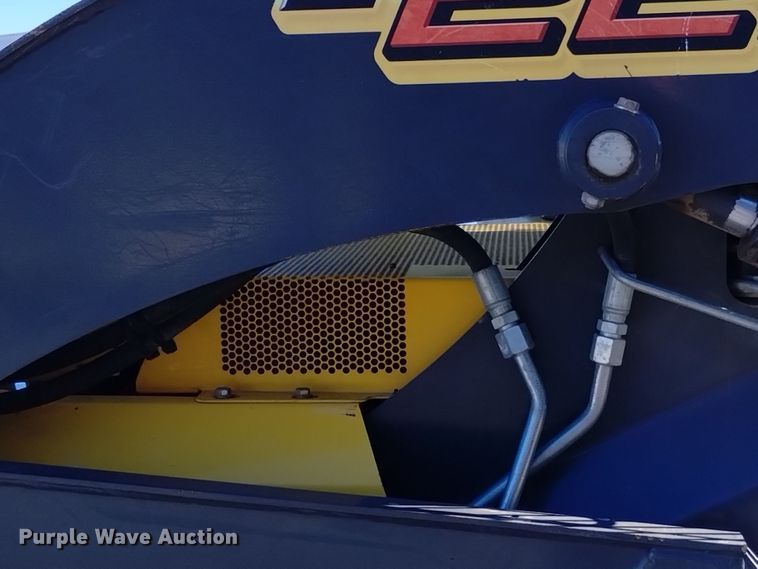 image for item DK8918 2013 New Holland L225  skid steer loader