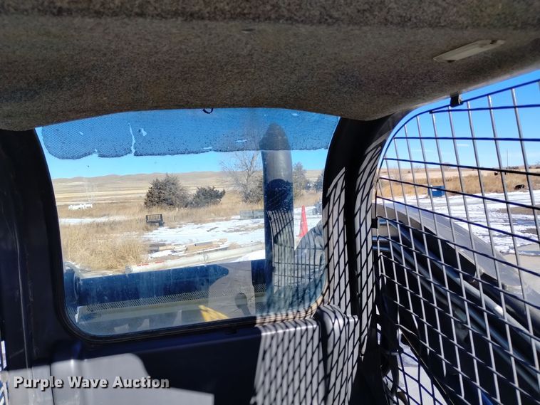 image for item DK8918 2013 New Holland L225  skid steer loader