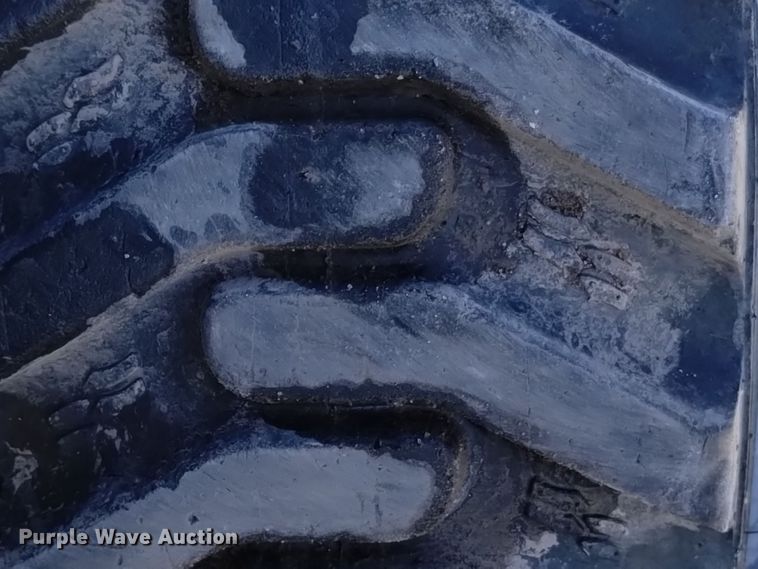 image for item DK8918 2013 New Holland L225  skid steer loader