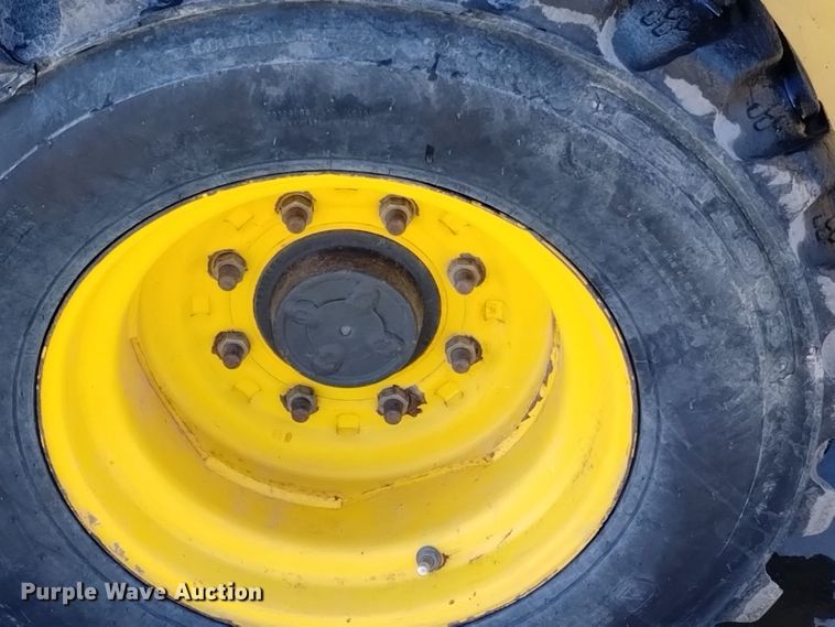 image for item DK8918 2013 New Holland L225  skid steer loader