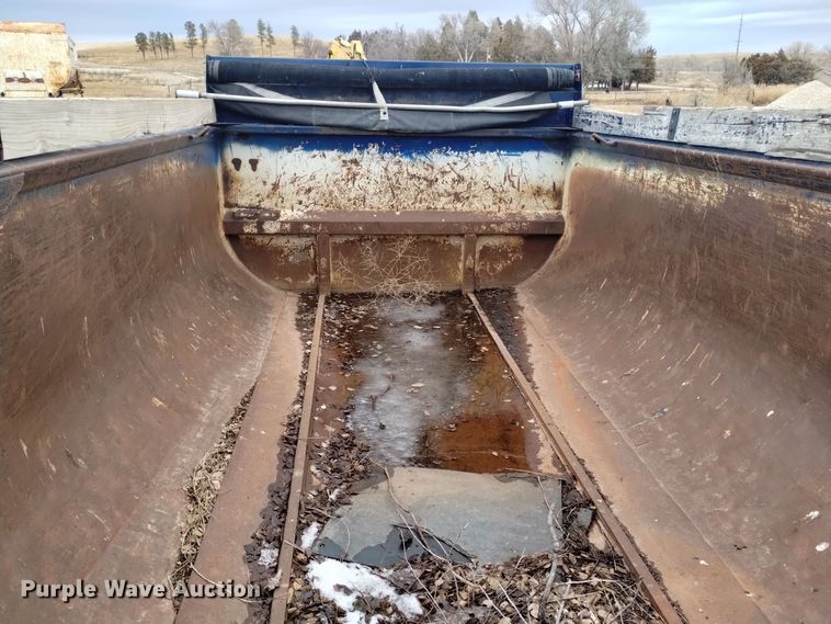 image for item DK8926 Wesco  dump bed