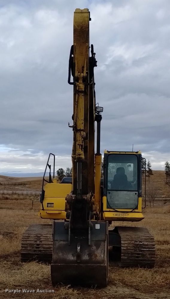 image for item DK8928 2012 Komatsu PC200LC-8  excavator