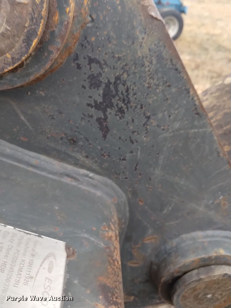 image for item DK8928 2012 Komatsu PC200LC-8  excavator