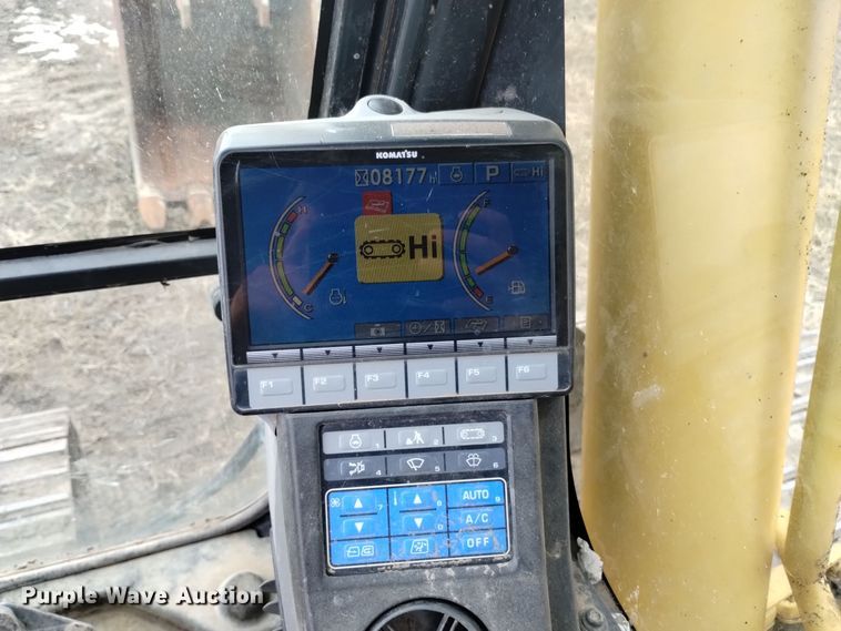 image for item DK8928 2012 Komatsu PC200LC-8  excavator