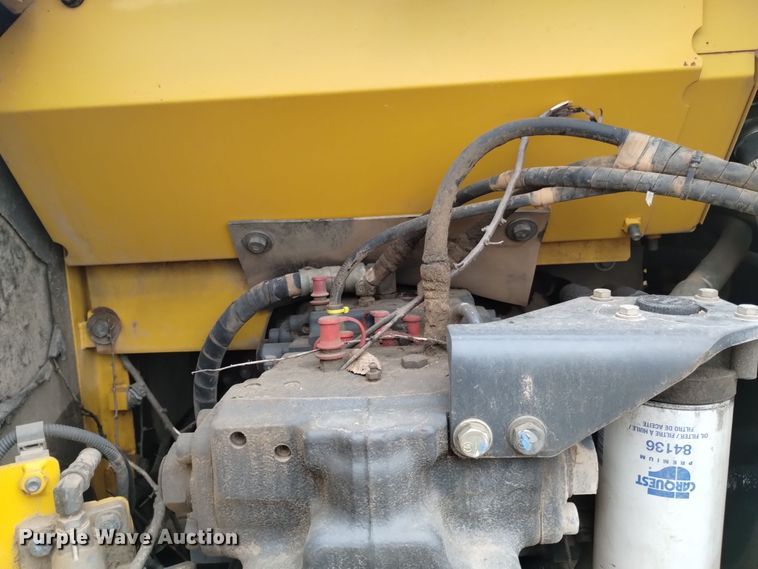 image for item DK8928 2012 Komatsu PC200LC-8  excavator