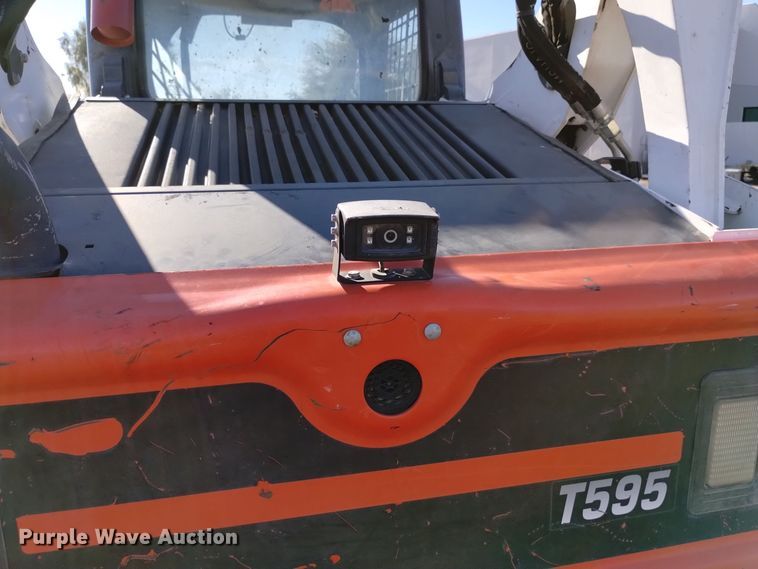 image for item DK8941 2018 Bobcat T595  tracked skid steer loader