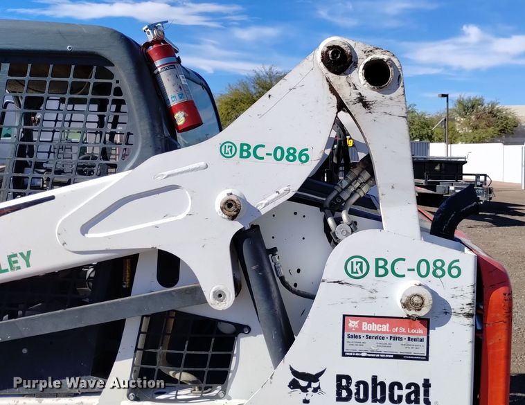 image for item DK8941 2018 Bobcat T595  tracked skid steer loader