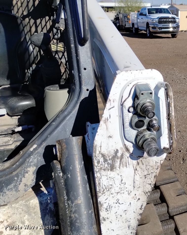 image for item DK8941 2018 Bobcat T595  tracked skid steer loader