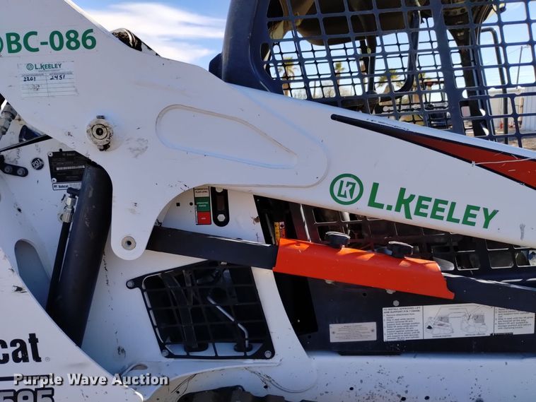 image for item DK8941 2018 Bobcat T595  tracked skid steer loader