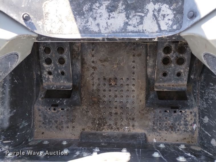 image for item DK8941 2018 Bobcat T595  tracked skid steer loader