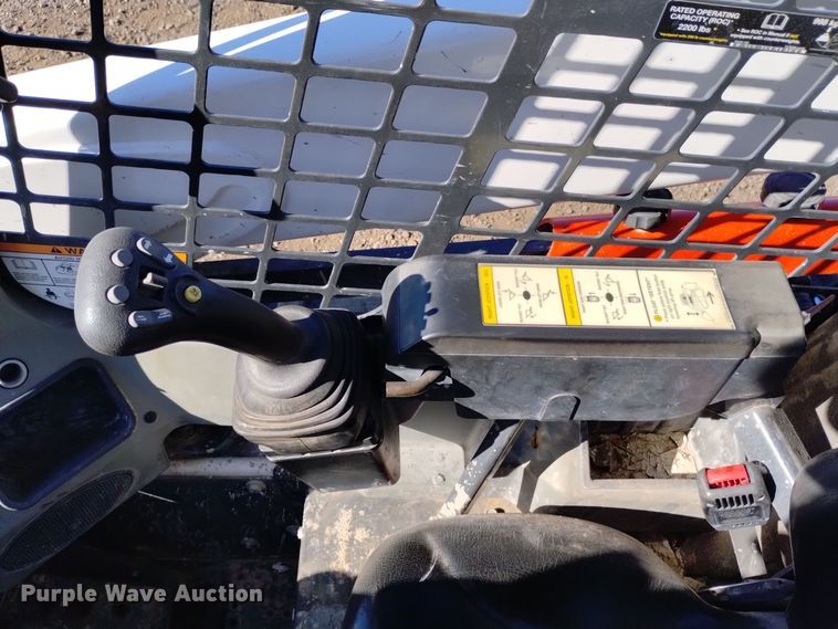 image for item DK8941 2018 Bobcat T595  tracked skid steer loader