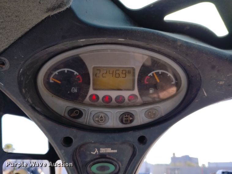 image for item DK8941 2018 Bobcat T595  tracked skid steer loader