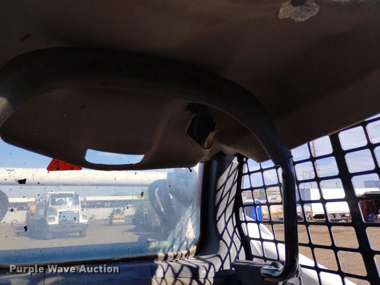 image for item DK8941 2018 Bobcat T595  tracked skid steer loader