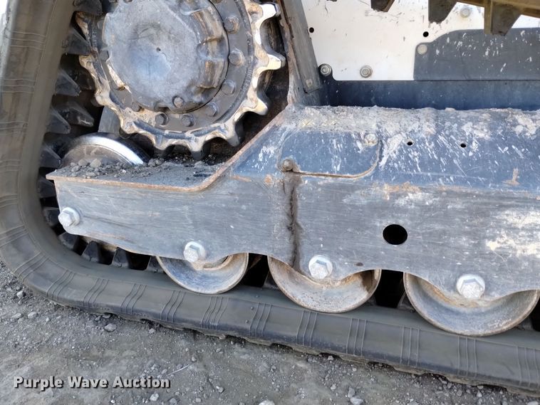 image for item DK8941 2018 Bobcat T595  tracked skid steer loader