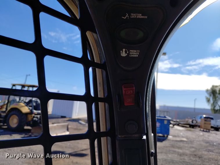 image for item DK8942 2019 Bobcat T770  tracked skid steer loader