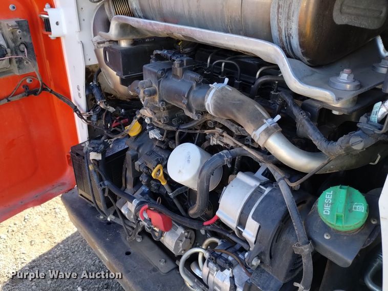 image for item DK8942 2019 Bobcat T770  tracked skid steer loader