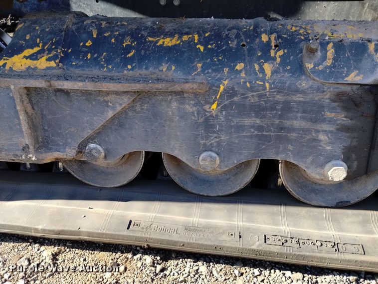 image for item DK8942 2019 Bobcat T770  tracked skid steer loader