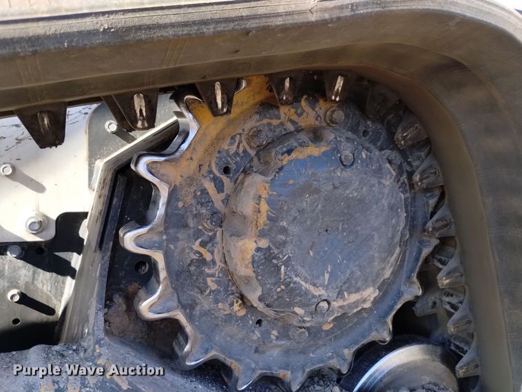 image for item DK8942 2019 Bobcat T770  tracked skid steer loader