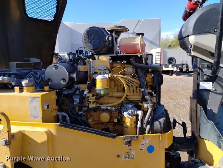 image for item DK8943 2017 Caterpillar CB34B  double drum vibratory roller
