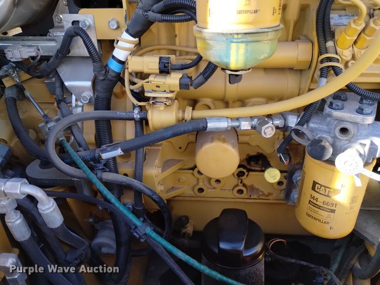 image for item DK8943 2017 Caterpillar CB34B  double drum vibratory roller