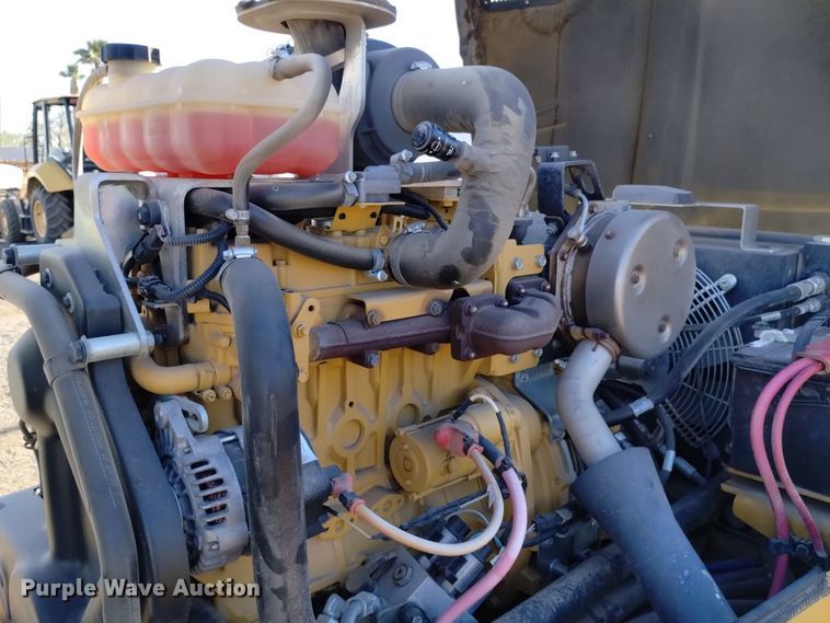 image for item DK8943 2017 Caterpillar CB34B  double drum vibratory roller