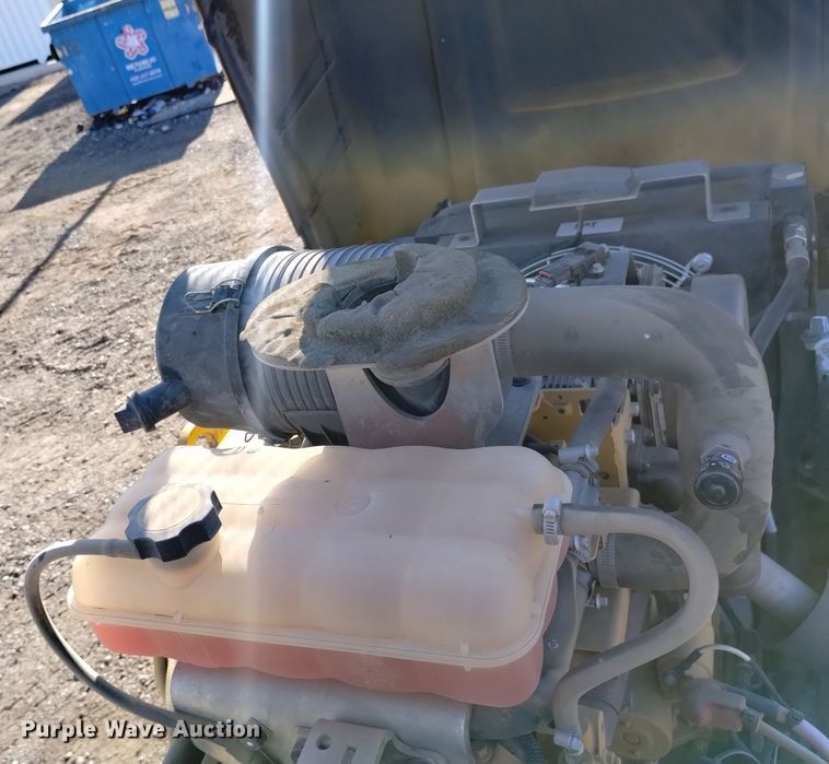 image for item DK8943 2017 Caterpillar CB34B  double drum vibratory roller