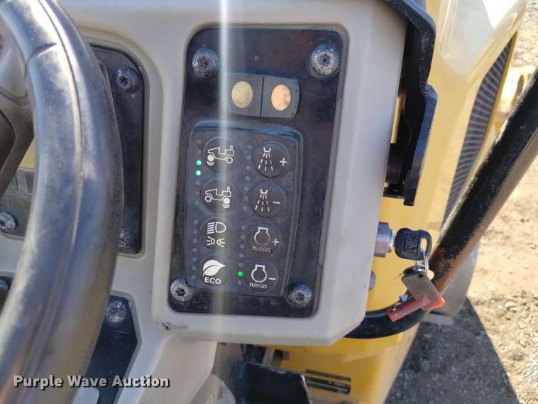 image for item DK8943 2017 Caterpillar CB34B  double drum vibratory roller