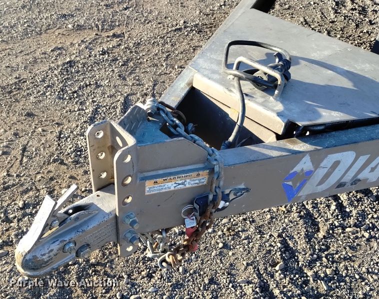 image for item DK8947 2018 Diamond C  equipment trailer