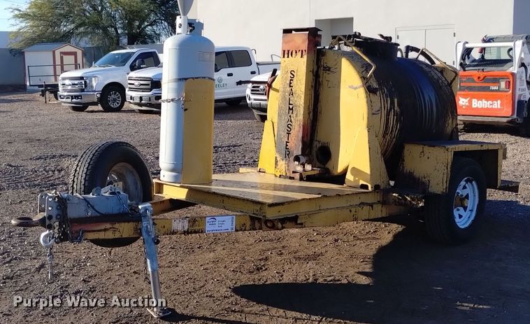 image for item DK8950 2014 SealMaster TR300  asphalt distributor trailer