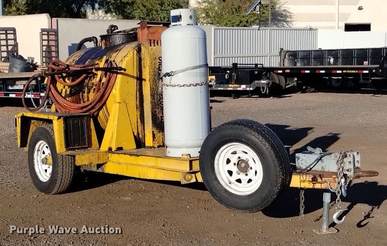 image for item DK8950 2014 SealMaster TR300  asphalt distributor trailer