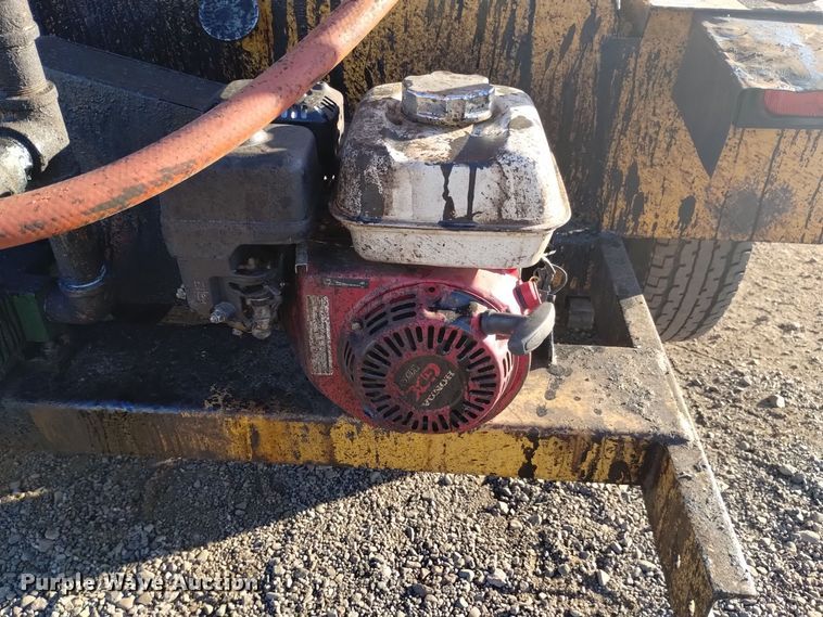 image for item DK8950 2014 SealMaster TR300  asphalt distributor trailer