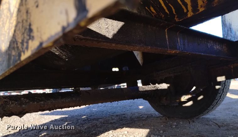 image for item DK8950 2014 SealMaster TR300  asphalt distributor trailer