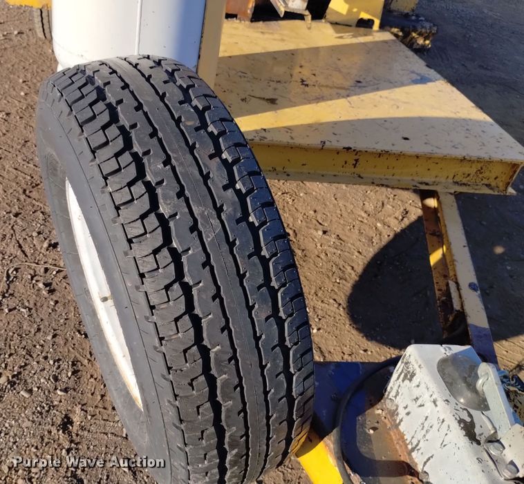 image for item DK8950 2014 SealMaster TR300  asphalt distributor trailer