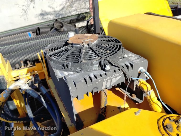 image for item DK8952 2007 LeeBoy L8510R  paver