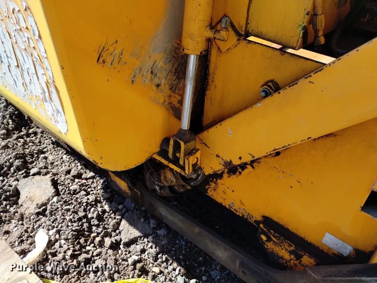 image for item DK8952 2007 LeeBoy L8510R  paver