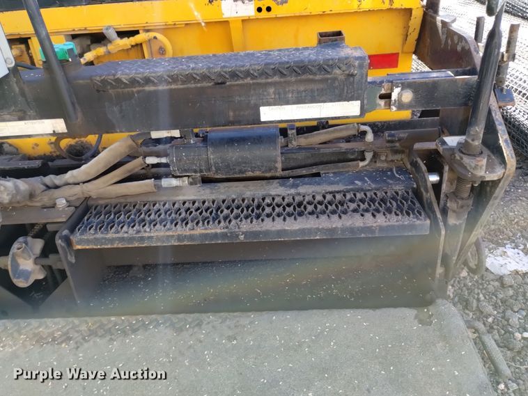 image for item DK8952 2007 LeeBoy L8510R  paver