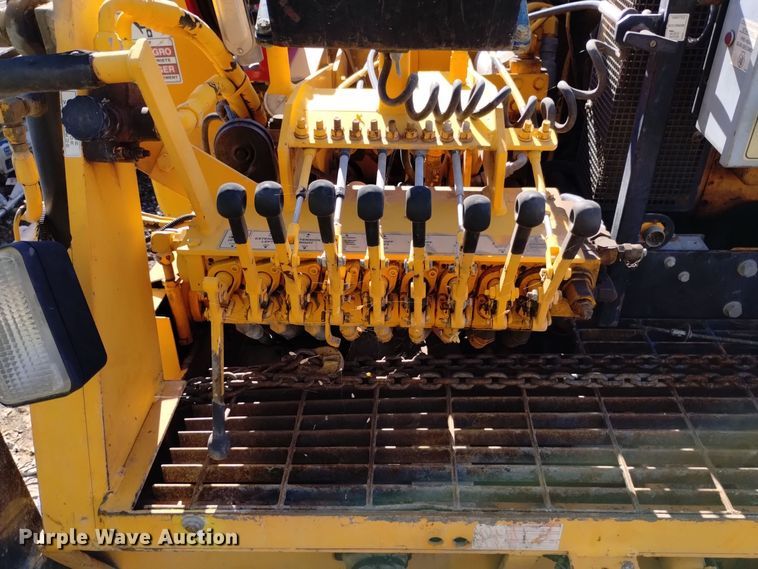 image for item DK8952 2007 LeeBoy L8510R  paver