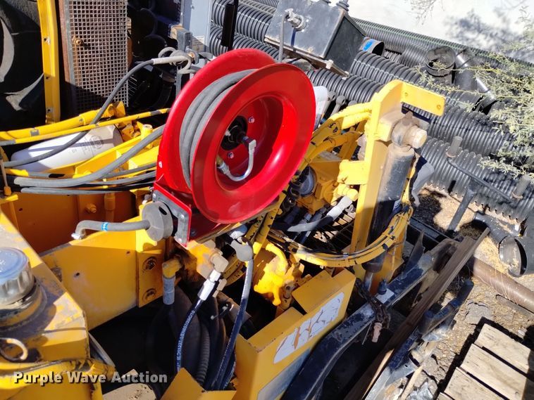 image for item DK8952 2007 LeeBoy L8510R  paver