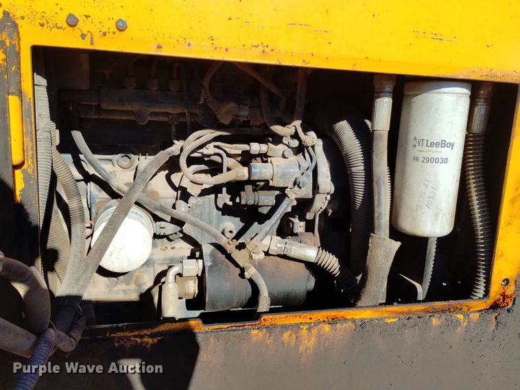 image for item DK8953 2017 LeeBoy 8510E  paver