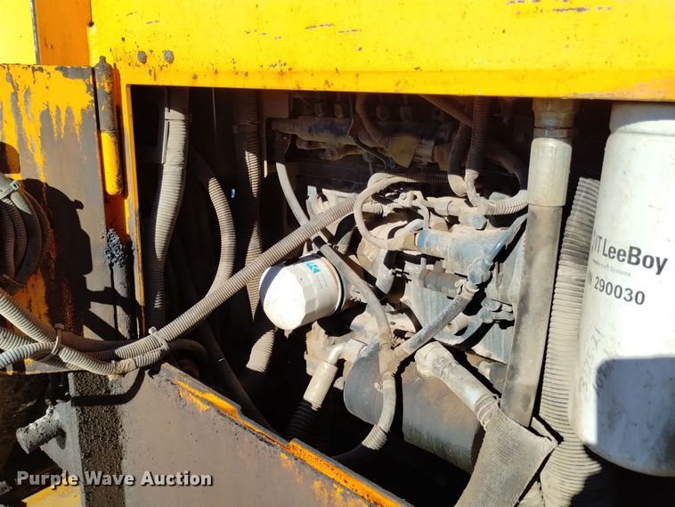 image for item DK8953 2017 LeeBoy 8510E  paver