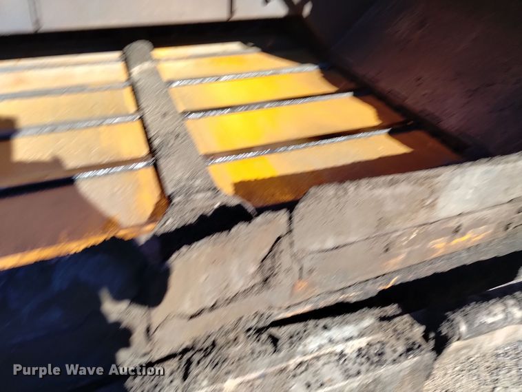 image for item DK8953 2017 LeeBoy 8510E  paver