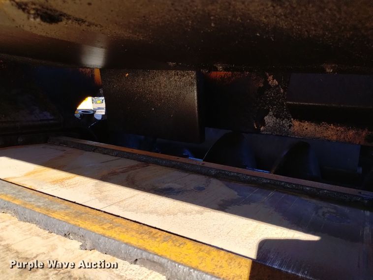 image for item DK8953 2017 LeeBoy 8510E  paver