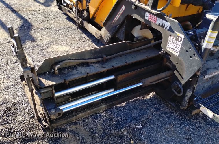 image for item DK8953 2017 LeeBoy 8510E  paver