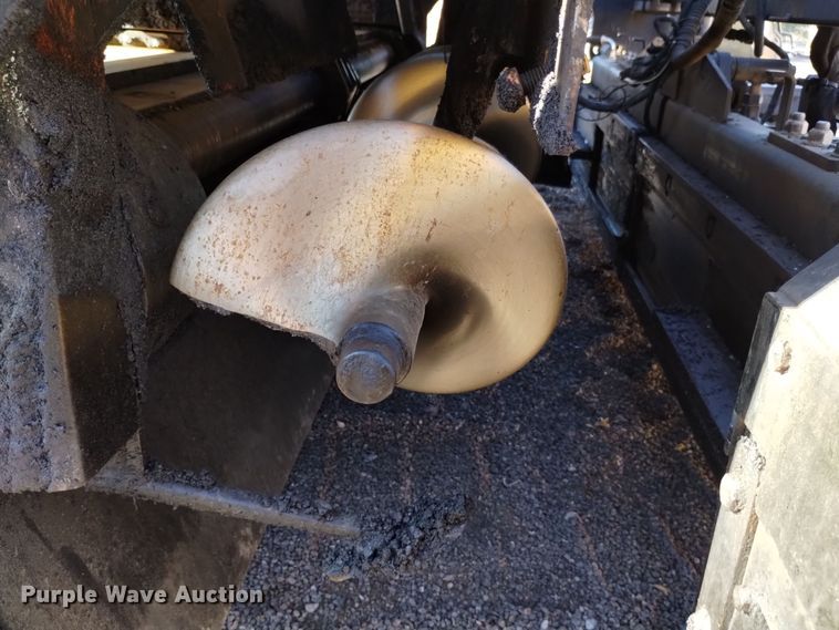 image for item DK8953 2017 LeeBoy 8510E  paver