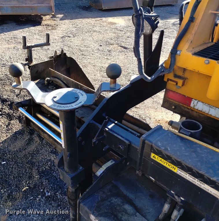 image for item DK8953 2017 LeeBoy 8510E  paver